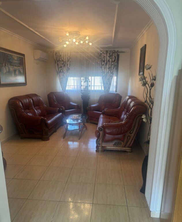 For rent Apartment 1+1, Kongresi Manastirit street near Hospital 5 opposite Pediatrics 400 thousand lek