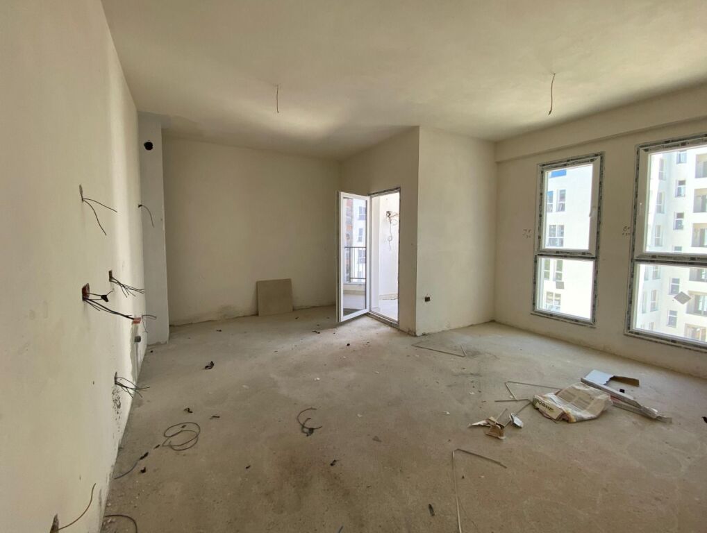 OKAZION APARTAMENT NE SHITJE 2+1+2 ASTIR PRANE VILA L
