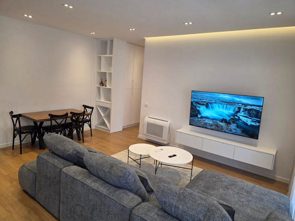 🏡 Jepet me qira apartament 1+1 –Kompleksi Delijorgji