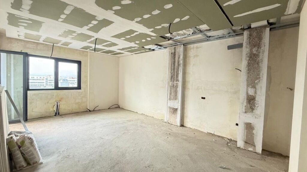 🏢 Corner Residence Shitet apartament 2+1+2