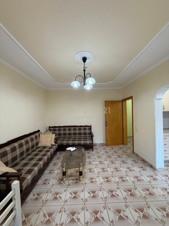 RRUGA IRFAN TOMINI, APARTAMENT 1+1 PER SHITJE !