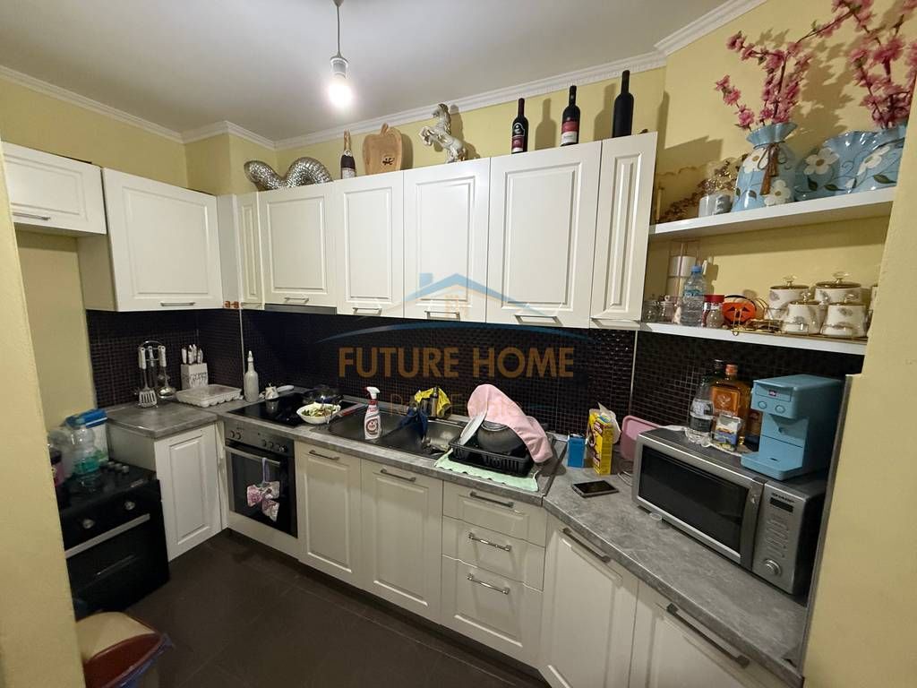 Shitet,Apartament 2+1,Unaza e Re,Tiranë