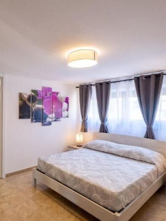 Incrocio Vasil Shanto, appartamento 1+1+Blk in affitto.
