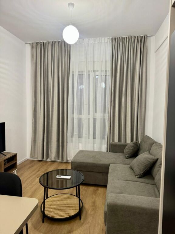 Jepet me qira apartament 1+1