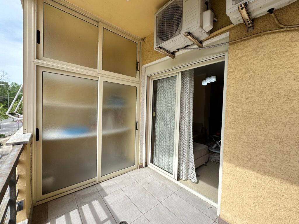 Shitet Apartment 1+1 Durres, Plepa