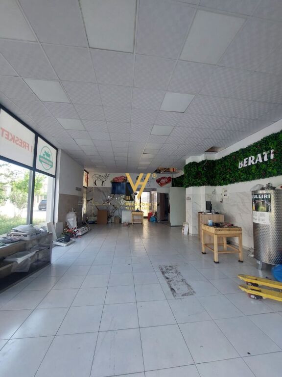SHOP 86 M2 FOR RENT IN YZBERISHT 150,000 LEKE