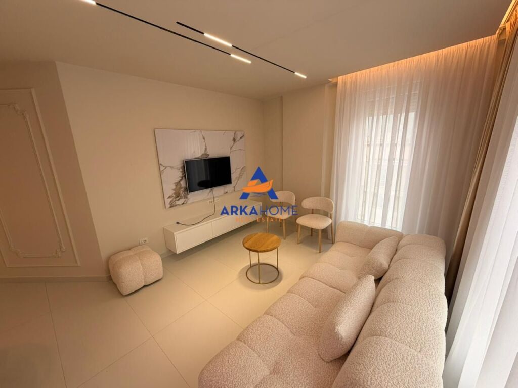 AFFITTASI APPARTAMENTO 1+1+BALCONE "AL NUOVO BOULEVARD" 65000 LEKE