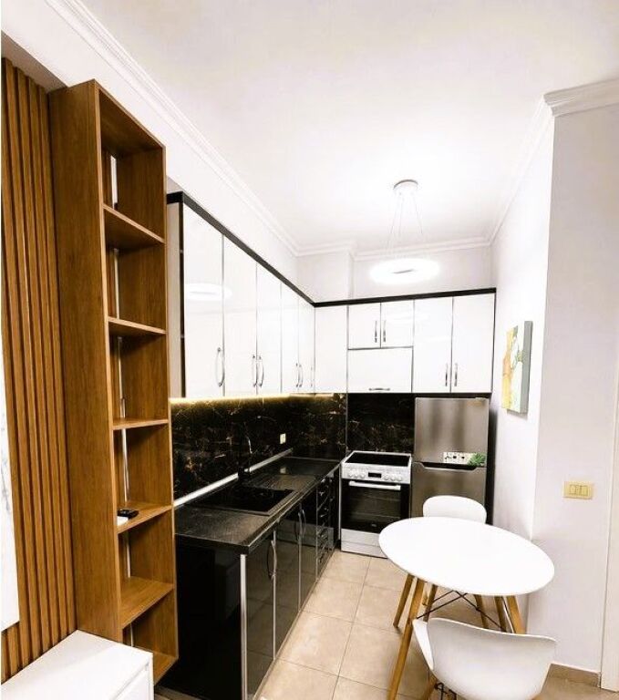 Shitet apartament 1+1 në zonën e Astirit!