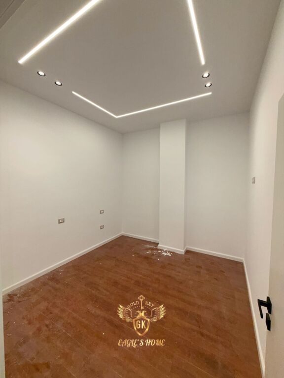 SHITET Super APARTAMENT • 2+1+2 + VERANDE GJYKATA DURRES