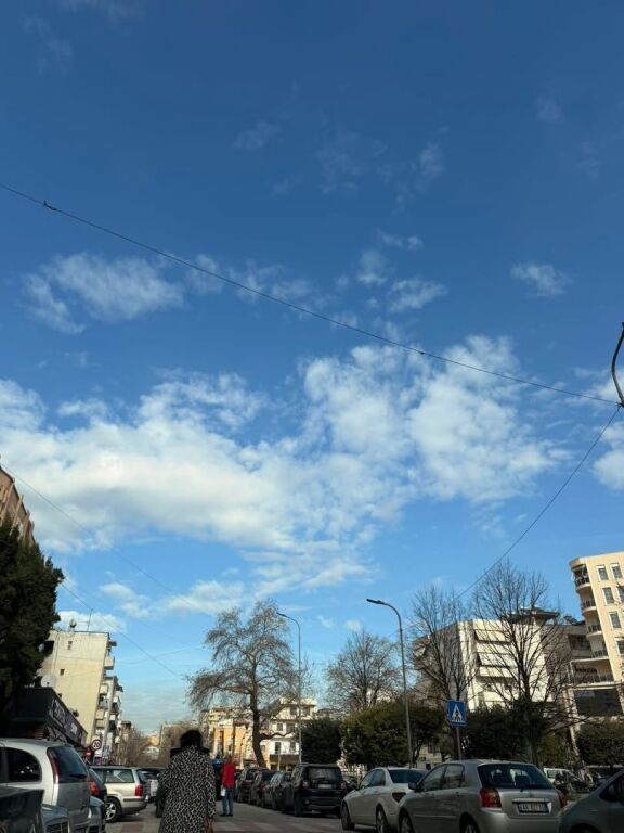 Shitet Ambjent Biznesi 📍Qender,Pranvera • PRANOHET KLERING