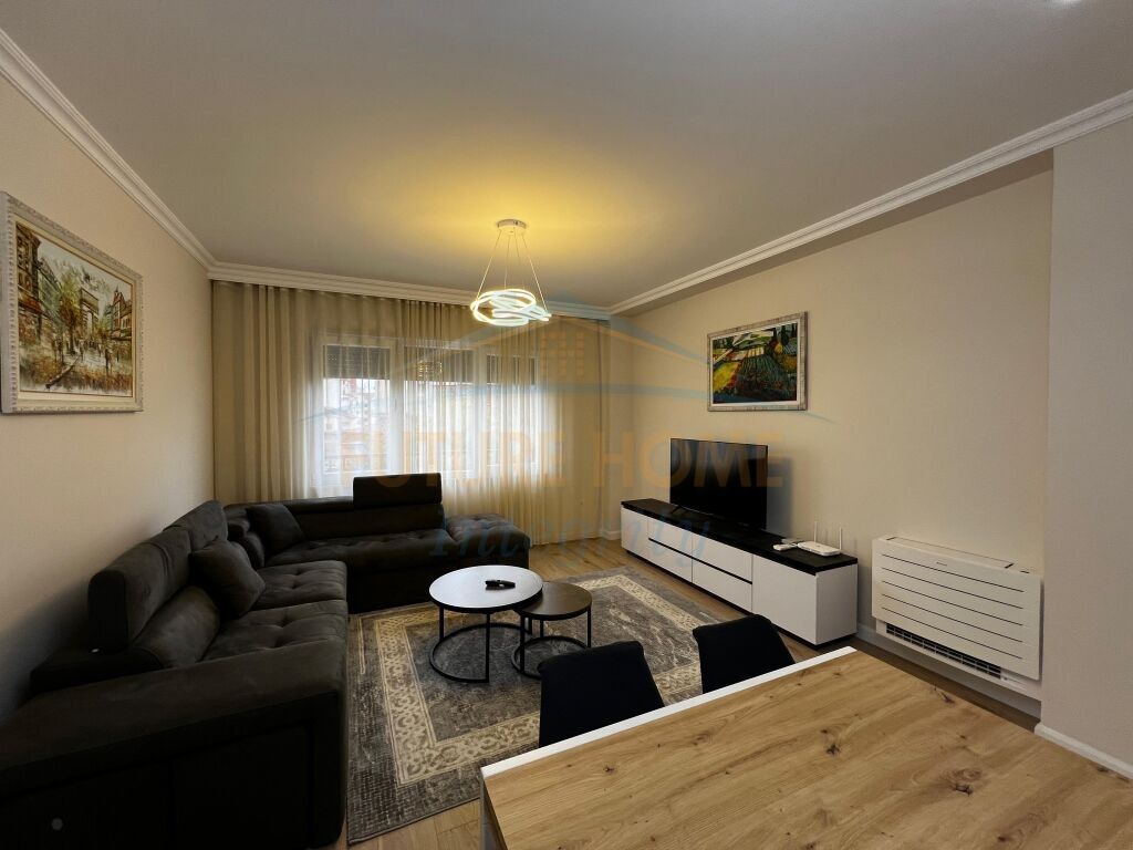 Affitto, Appartamento 2+1+3, Nuovo Mercato, Tirana.
