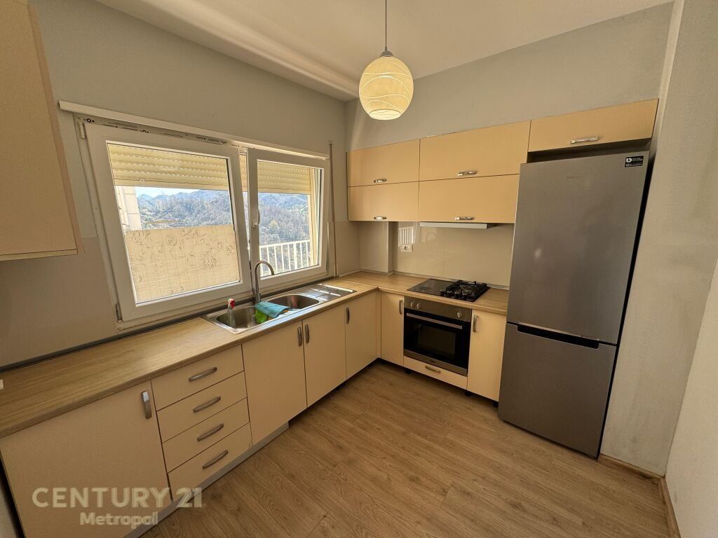 Apartment 2+1+2 for sale at Botanical Garden