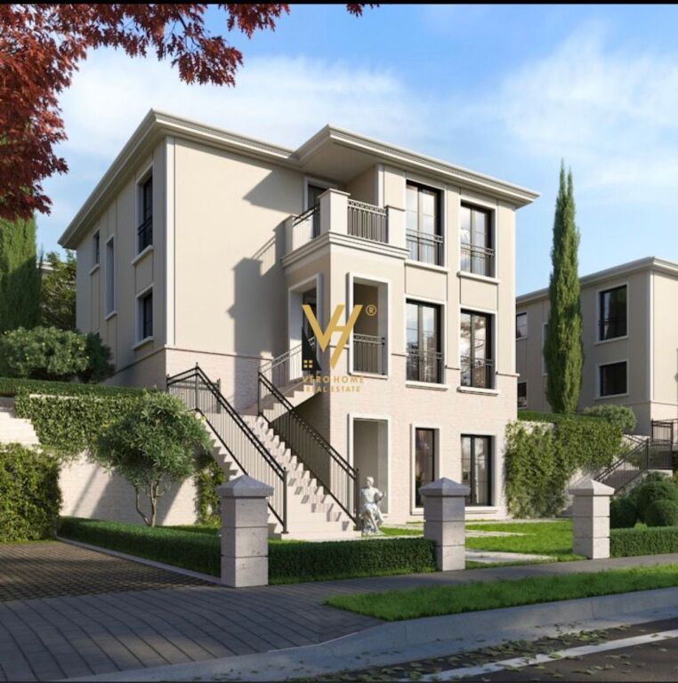 3-STOREY VILLA FOR SALE AT ROLLING HILLS 1,200,000 EURO