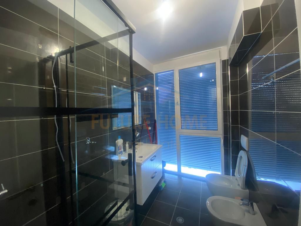 Qira, Apartament 2+1, Rruga e Barrikadave, Tiranë.