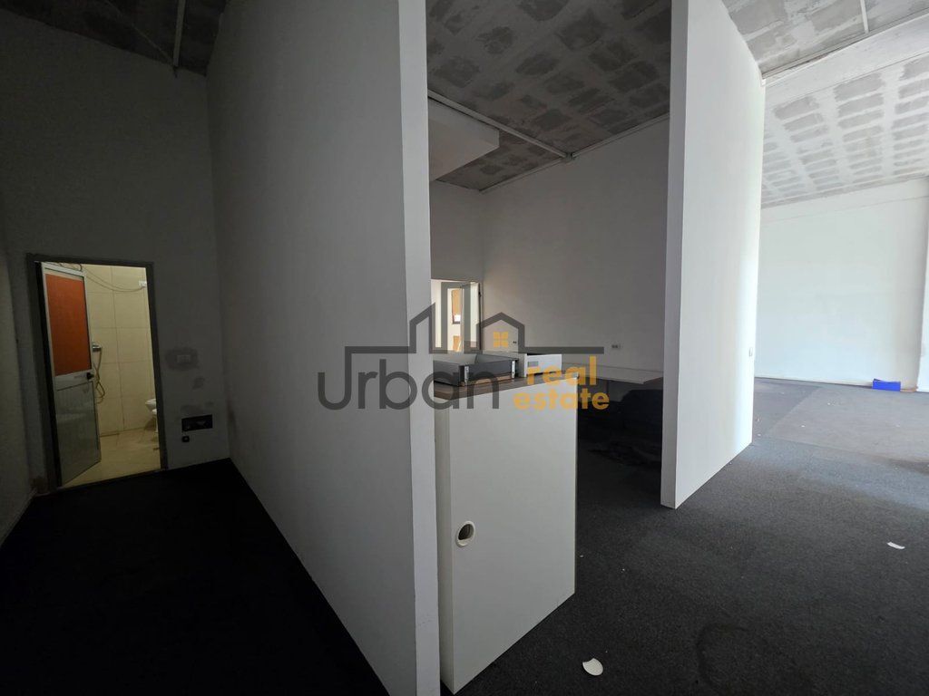 Affitto, Locale Commerciale, Casa Italia, Tirana - 1950€ | 300 m²