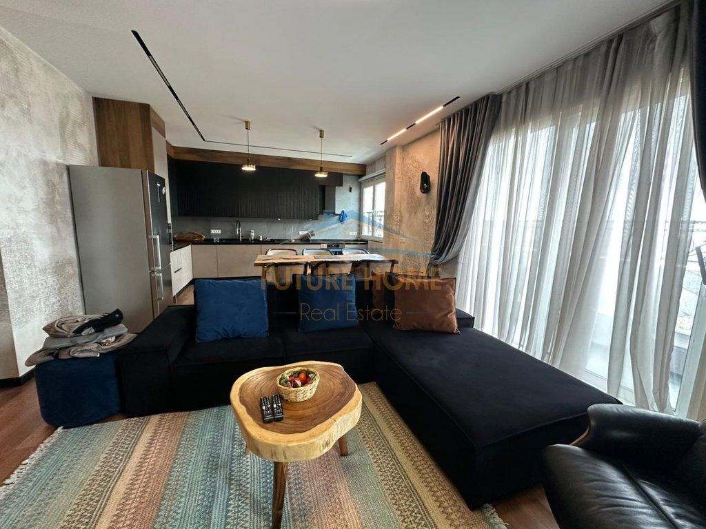 Qira,Apartament 2+1+parking, Prane Kompleksit Delijorgji !