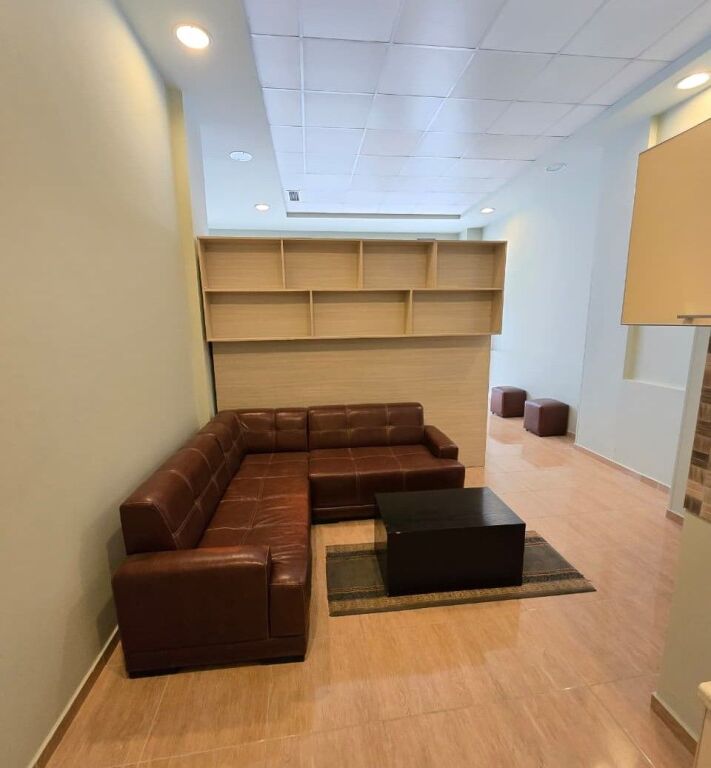 📌Locale Commerciale in Vendita – Ambasador 2