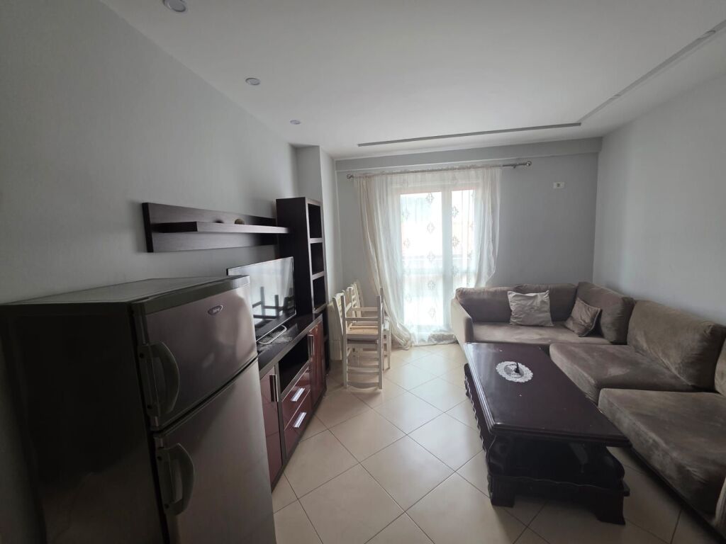 Jepet Apartament me qera