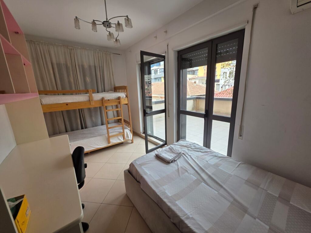 Jepet Apartament me qera