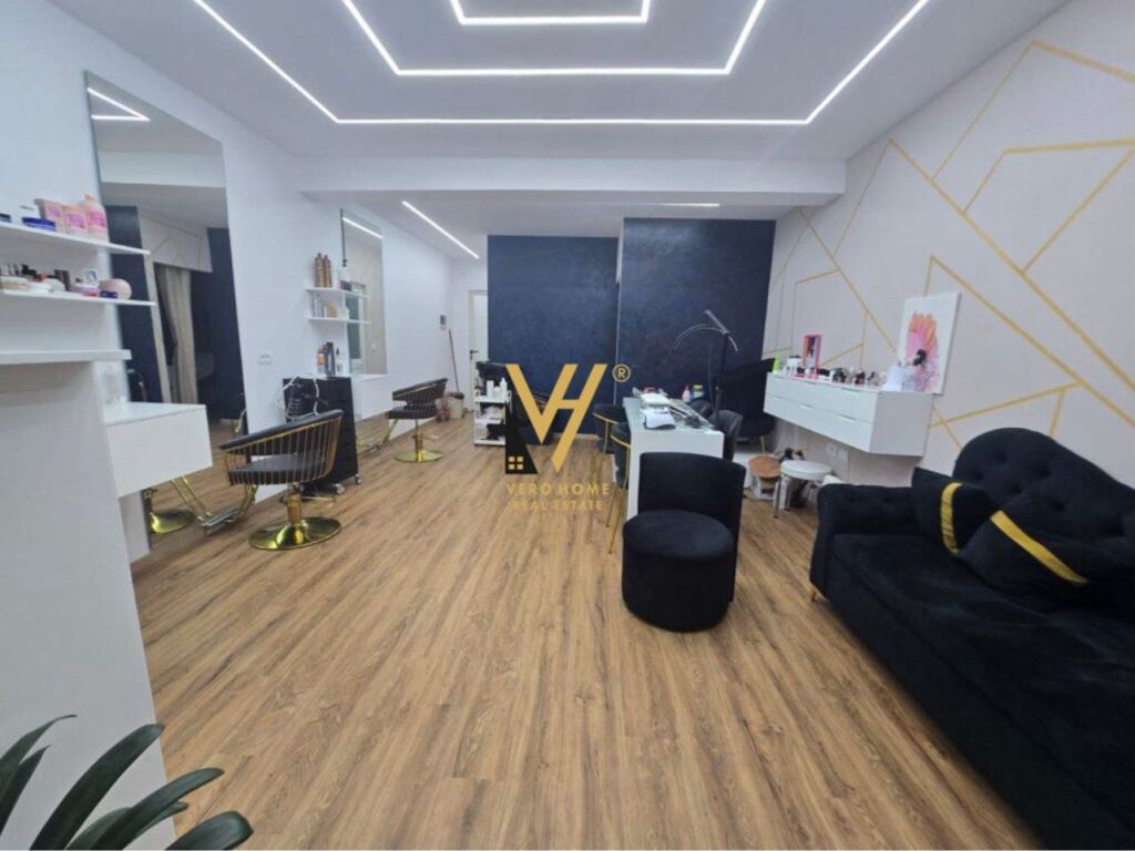 HAIRDRESSER 51 M2 FOR RENT IN SAUK 500 EURO