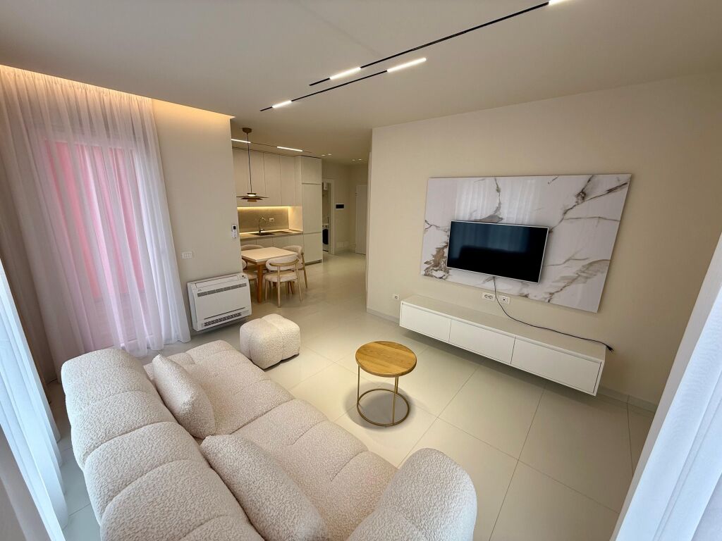 📣 SUPER RENT Apartment 1+1 📍 Near Beder University 🛣️ "Jordan Misja" Street ✨   🏢 New Building  🪜 8th Floor (With Elevator)  🛋️ Furnished With Modern Conditions  ✅ Not Previously Inhabited   💶 Price 65,000 Lek Per Month  🅿️ Parking Possibility With Extra Payment