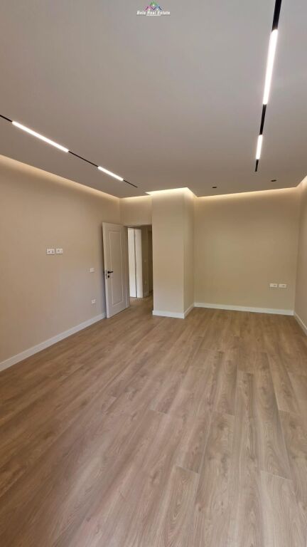 Zyre Me Qera 2+1 Tek Rruga e Elbasanit (ID BZ2940) Tirane