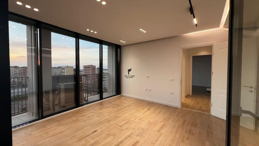 ZYRE ME QERA 130 M2 LAKE VIEW 2000 EURO FH-72643