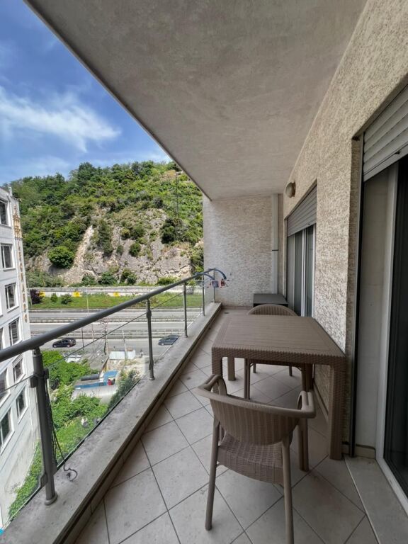 SHITET APARTAMENT 1+1 PRANE HOTEL BLEART, SHKEMBI I KAVAJES
