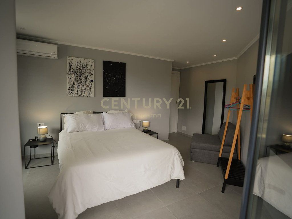 Jepet me qera apartament tek White Hill, Currila – Durrës!