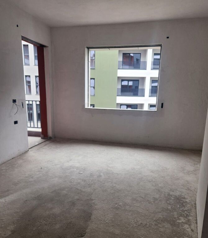 🏡 Shitet Apartament 2+1 – Space City
