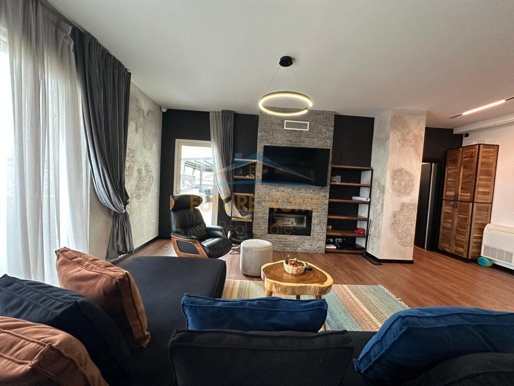 Qira,Apartament 2+1+parking, Prane Kompleksit Delijorgji !