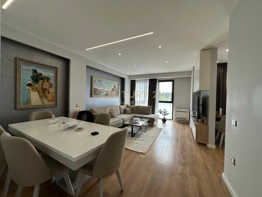 APARTAMENT 2+1+2 PER SHITJE NE ASTIR! 205,000 €