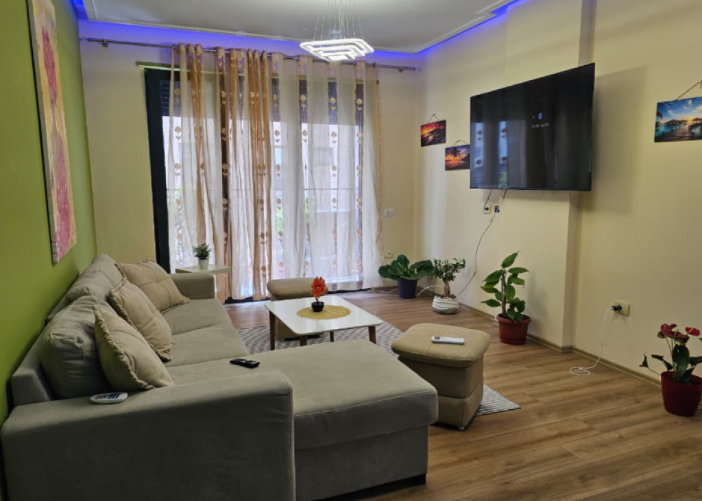 AFFITTASI APPARTAMENTO 2+1+2 – Lago Vuoto (vicino a Radisson)