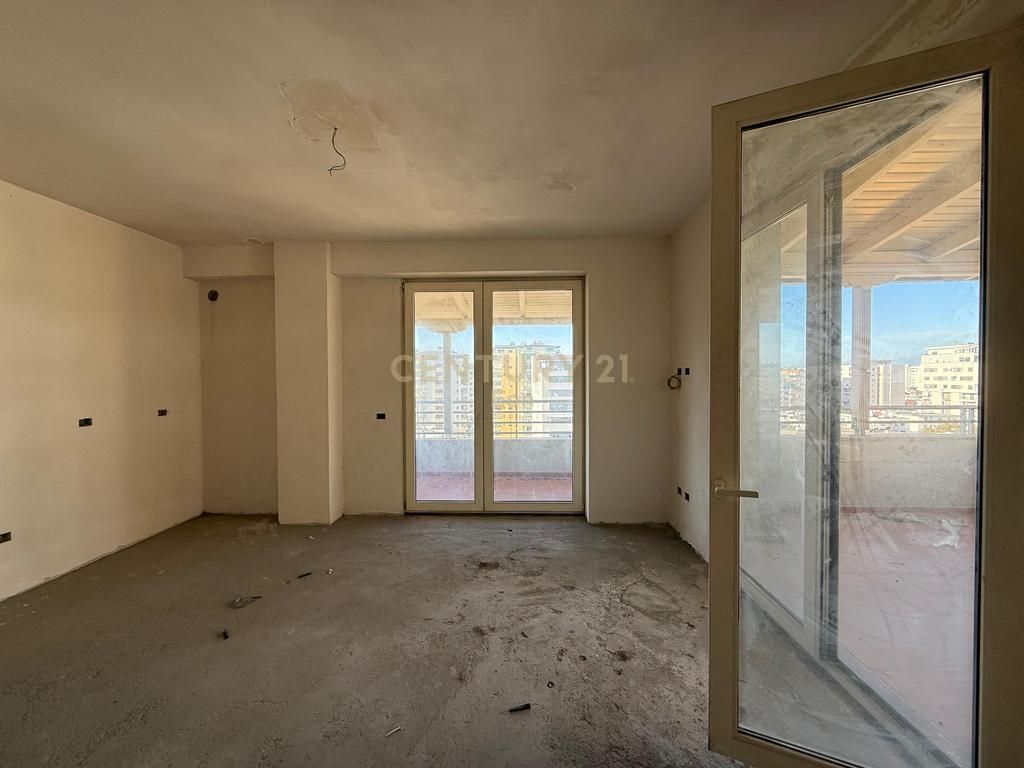 Papafingo for sale near the former Sports Park, Durrës !