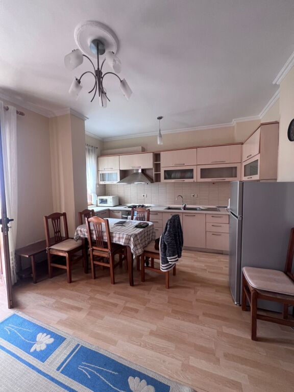 APARTAMENT 2+1 ME QERA TE BULEVARDI ZOGU I
