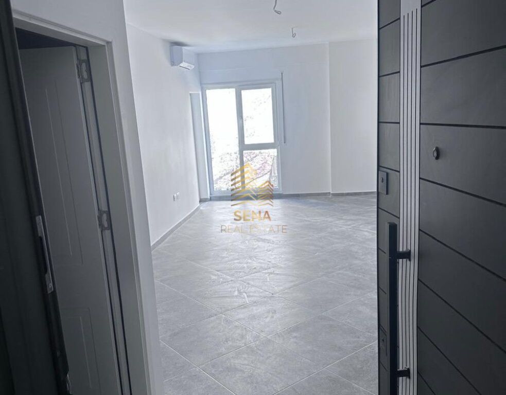 Rent, Business Space/Apartment, 1+1+blk, Empty, 5 Maji, 50,000 Lek/Month