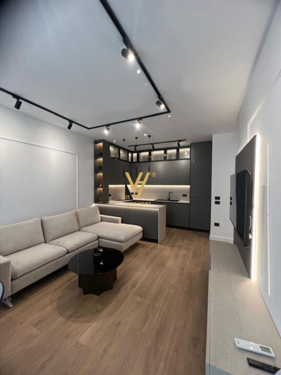 JEPET APARTAMENT 2+1+BLK ME QERA NE PORCELAN 100.000 LEKE