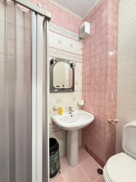APPARTAMENTO 2+1+2 IN AFFITTO – Zona di Blloku