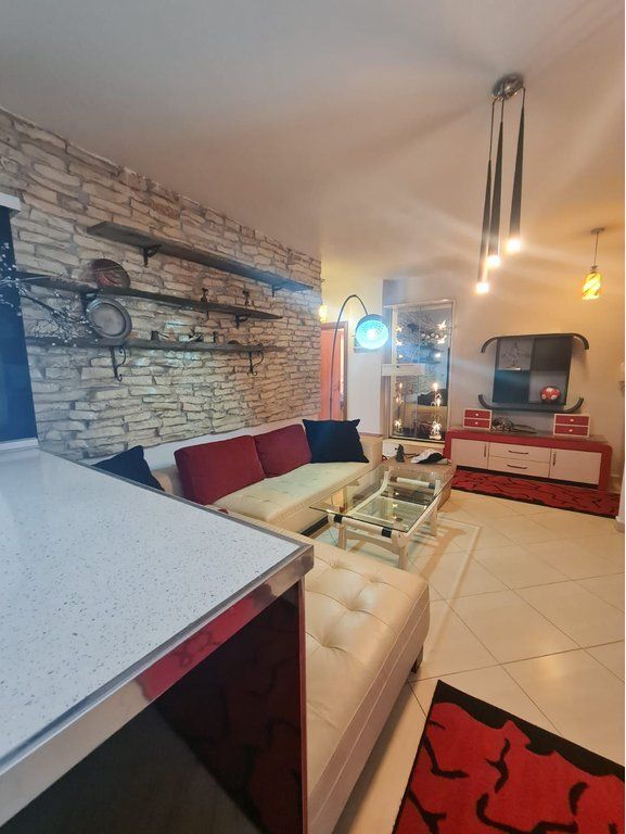 Qera, Apartament 2+1+2, Rruga Ndre Mjeda, Tiranë