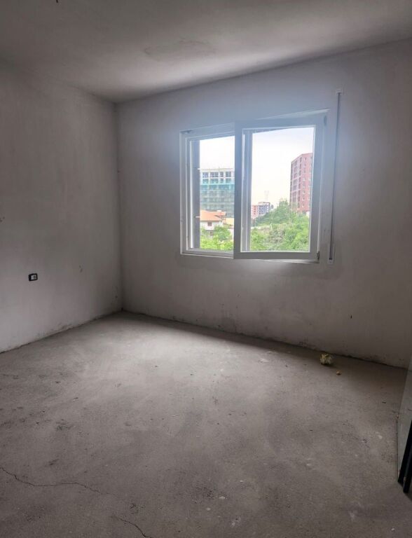 Shitet Apartament 2+1+2 – Space City