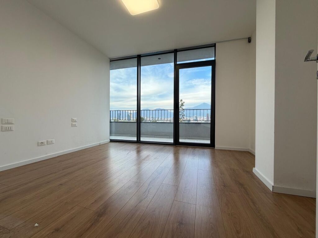 Apartament per zyre me qera
