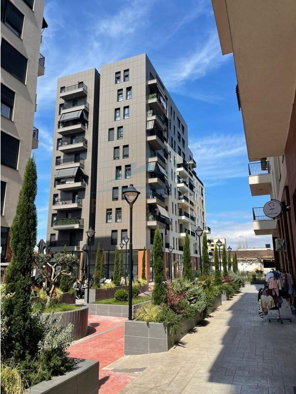 Shitet Apartament 2+1+2, Trio Towers, Don Bosko