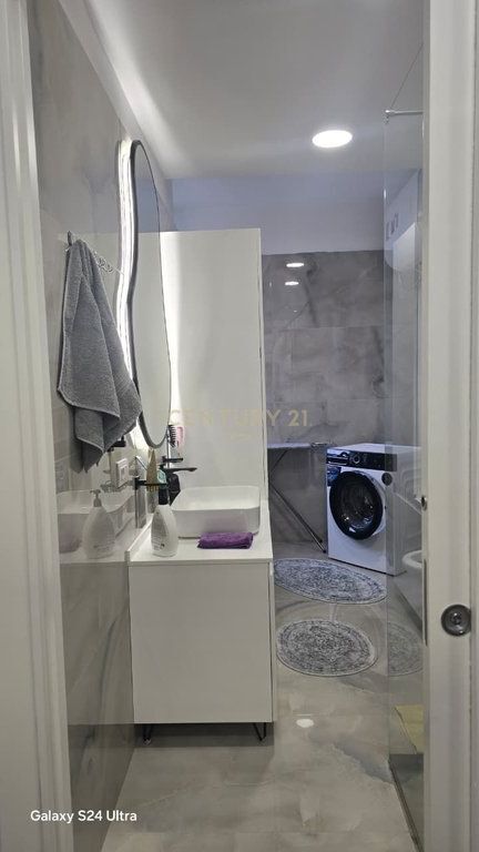 Apartament 1+1 në Shitje në Vijen e Parë me Pamje Deti, Shkëmbi i Kavajës, Durrës !!