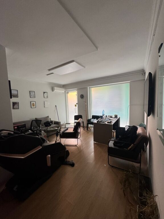 📣 OFFICE Space FOR RENT 📍 Paris Municipality 🛣️ "Tish Daija" Street ✨  🏢 New Building 🪜 Floor 0 📐 Area 50 m2  💶 Price 35,000 Leke/Month Net