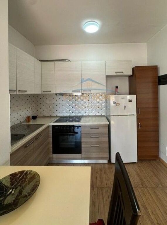 Qera, Apartament 1+1, Xhamllik, Tiranë