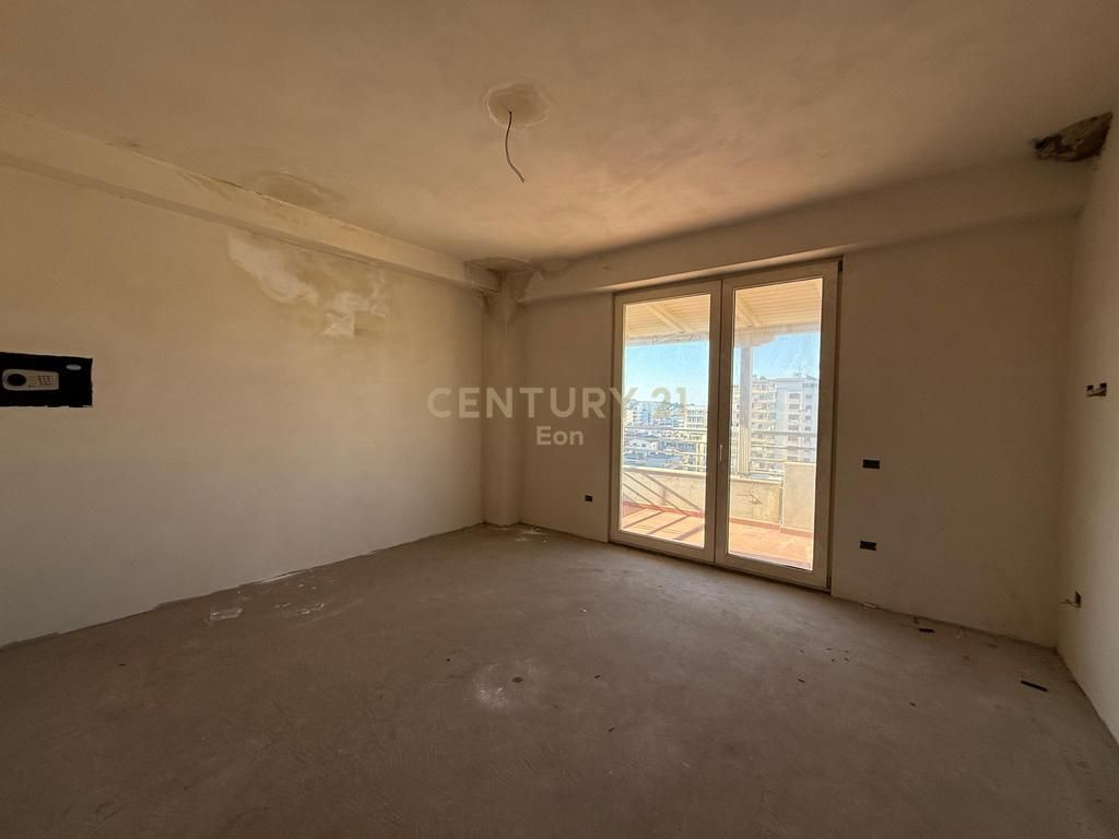 Papafingo for sale near the former Sports Park, Durrës !