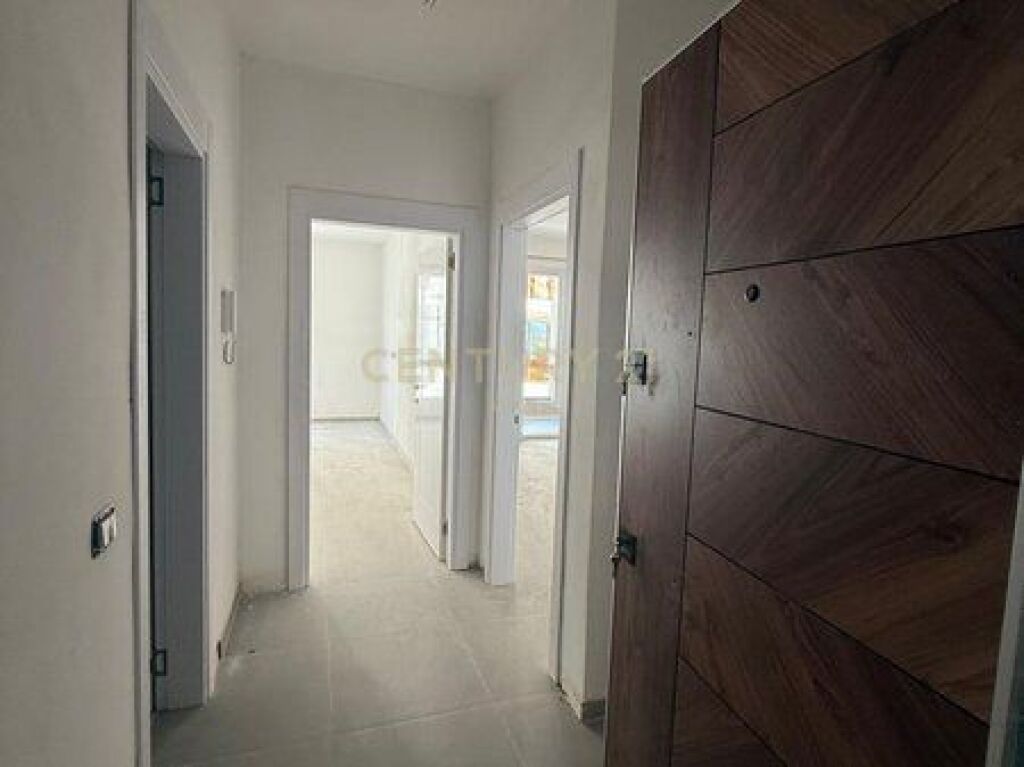 SHITET APARTAMENT 1+1 + POST PARKIMI NE QERRET !!!