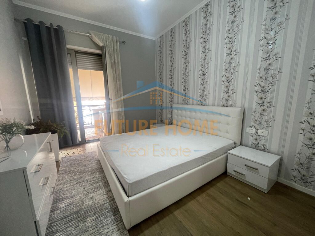 Affitto, Appartamento 1+1+Posto Auto, Complesso Delijorgji, Tirana