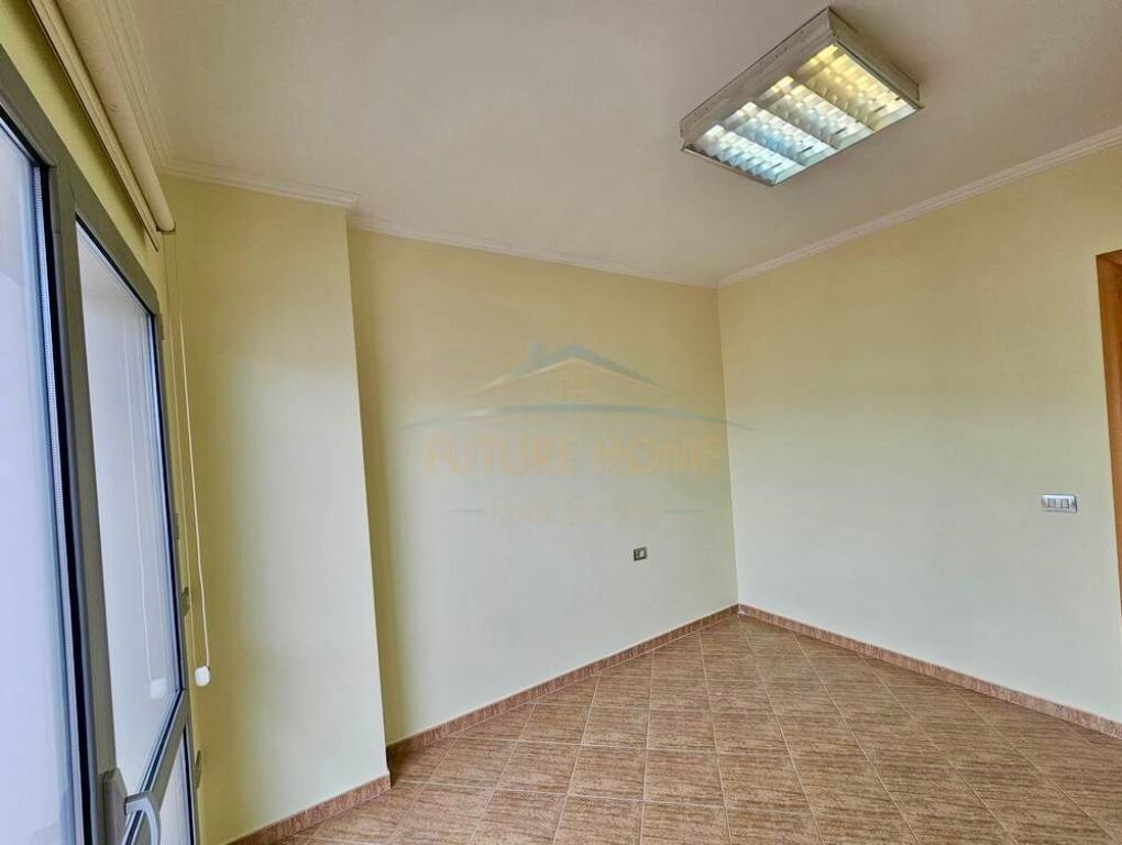 Affitto, Locale Commerciale, Zogu i Zi, Tirane.