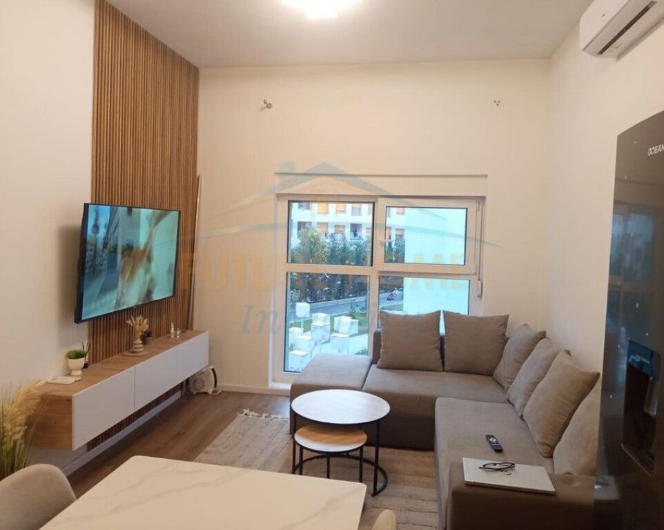 Affitto, Appartamento 1+1, Residenza Kadiu, Tirana.